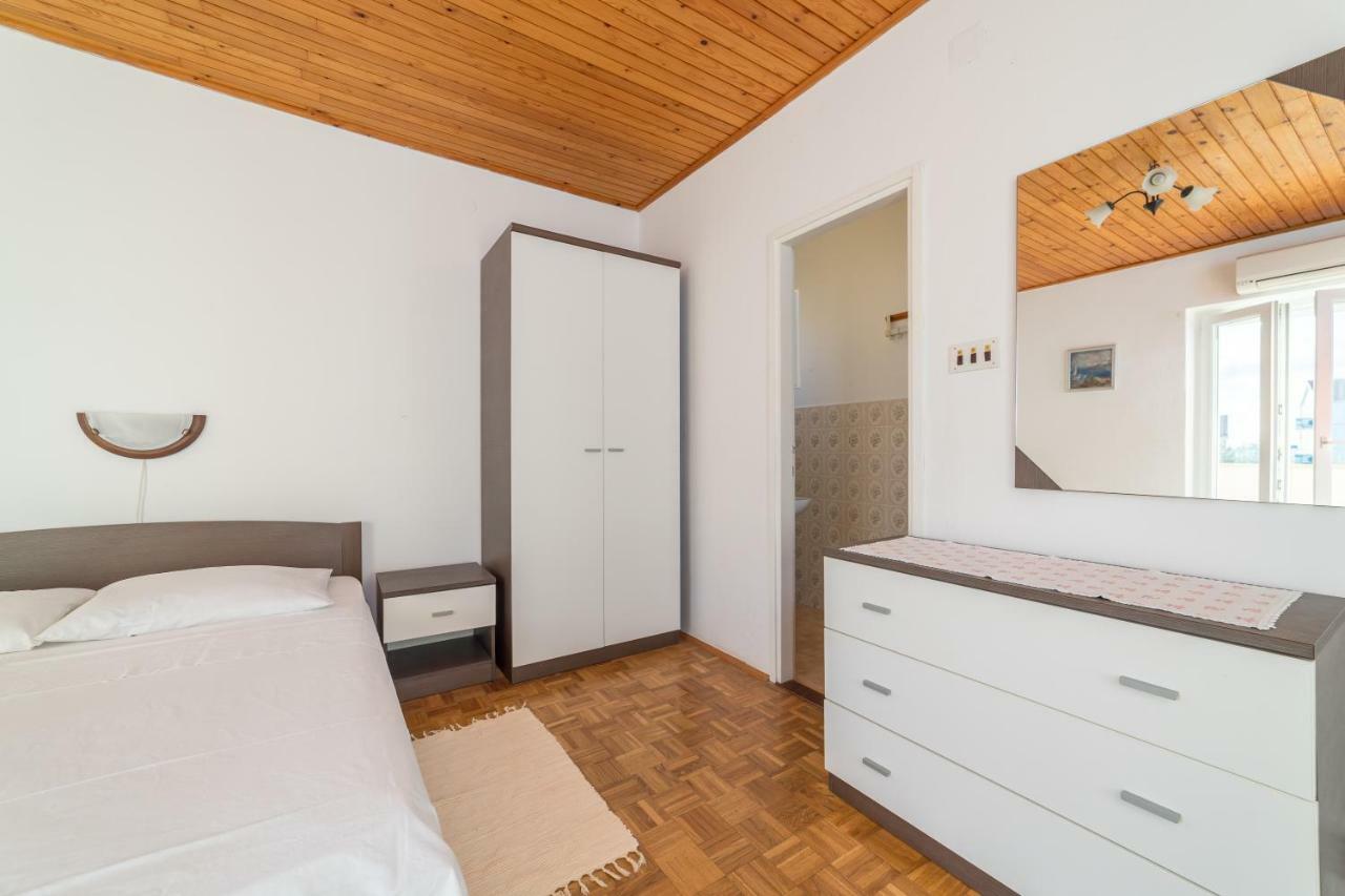 Apartments Jakovcev เบทินา ภายนอก รูปภาพ
