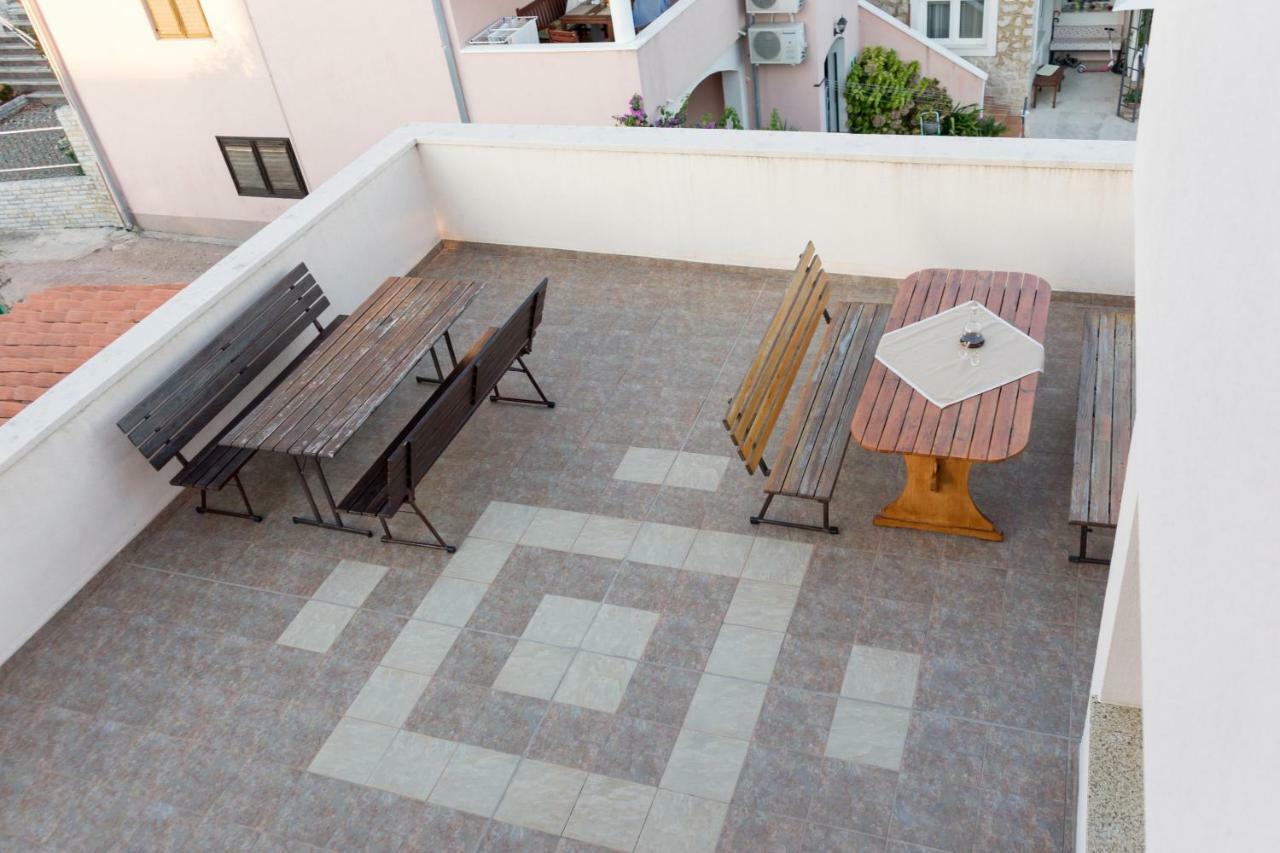 Apartments Jakovcev เบทินา ภายนอก รูปภาพ